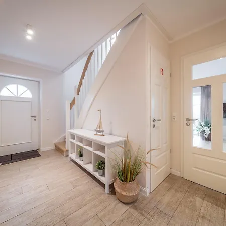 Feriehus Ostseehaus 2 *