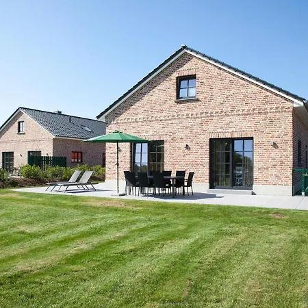 Ostseehaus 2 Holiday home Westermarkelsdorf